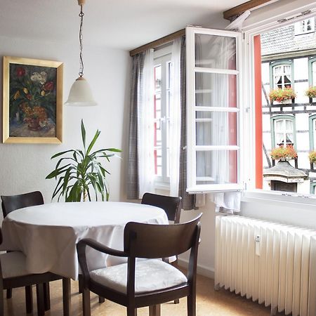 Hotel Flosdorff - Appartements Monschau Dış mekan fotoğraf
